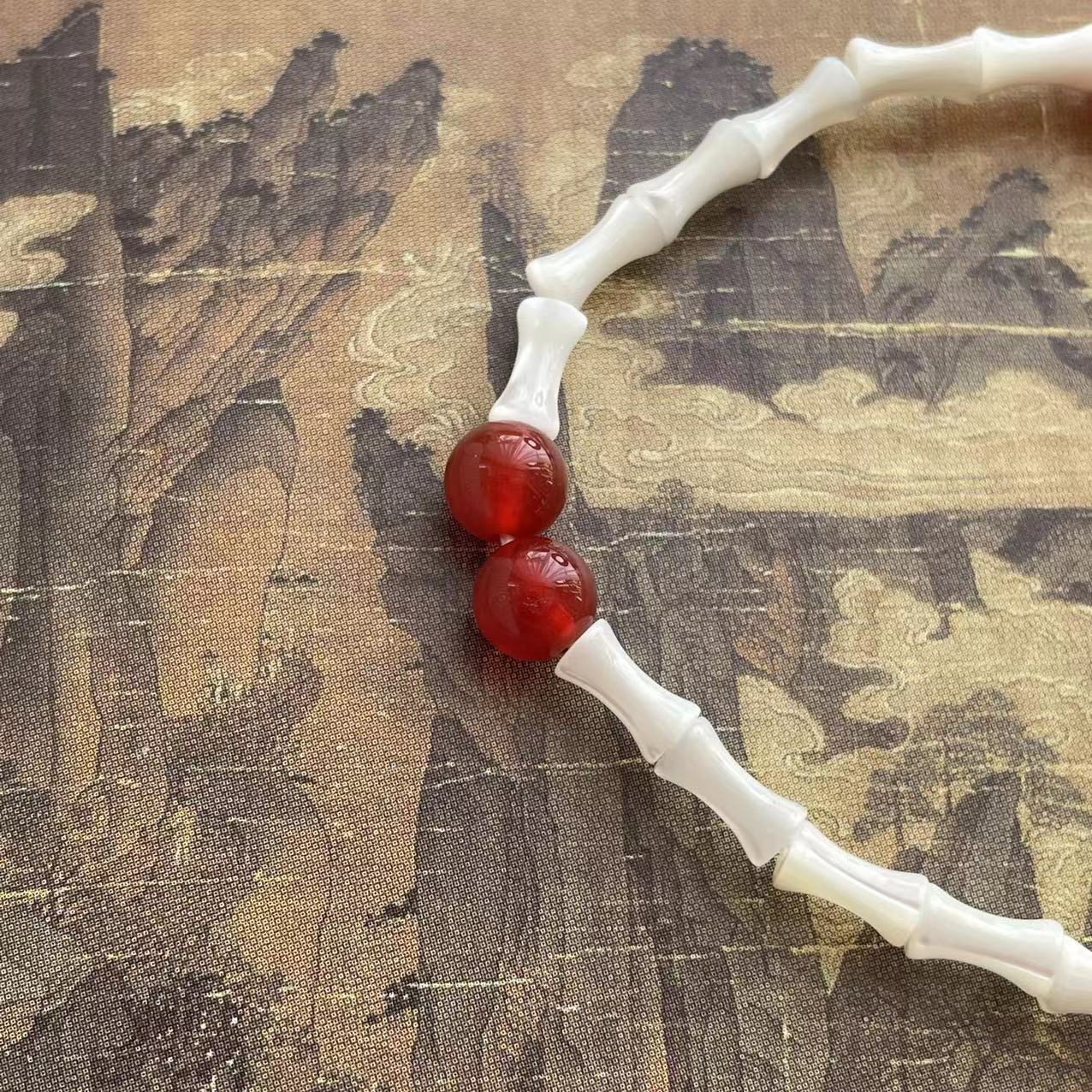 Kalyana Aura Natural Red Agate Bamboo-Shaped Shell Bracelet