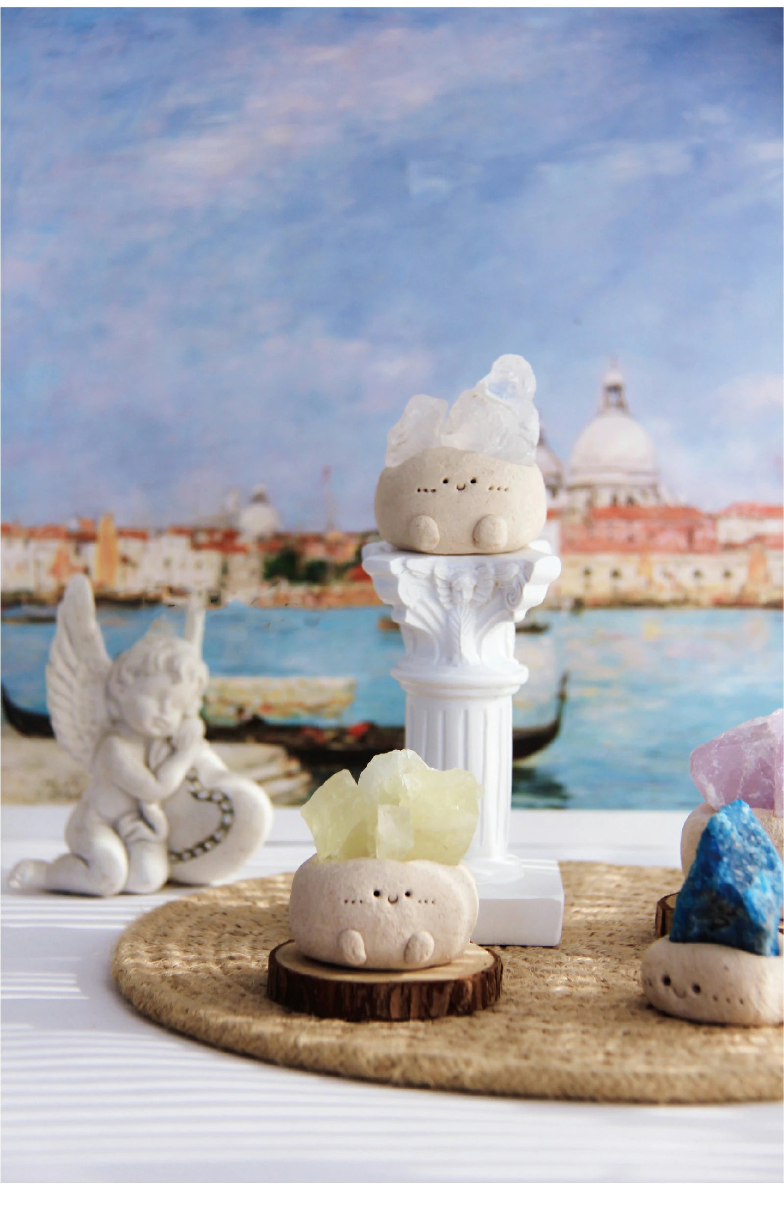 Kalyana Aura Handmade Miniature Crystal Ornament Healing Ornament Scented Crystal Gift