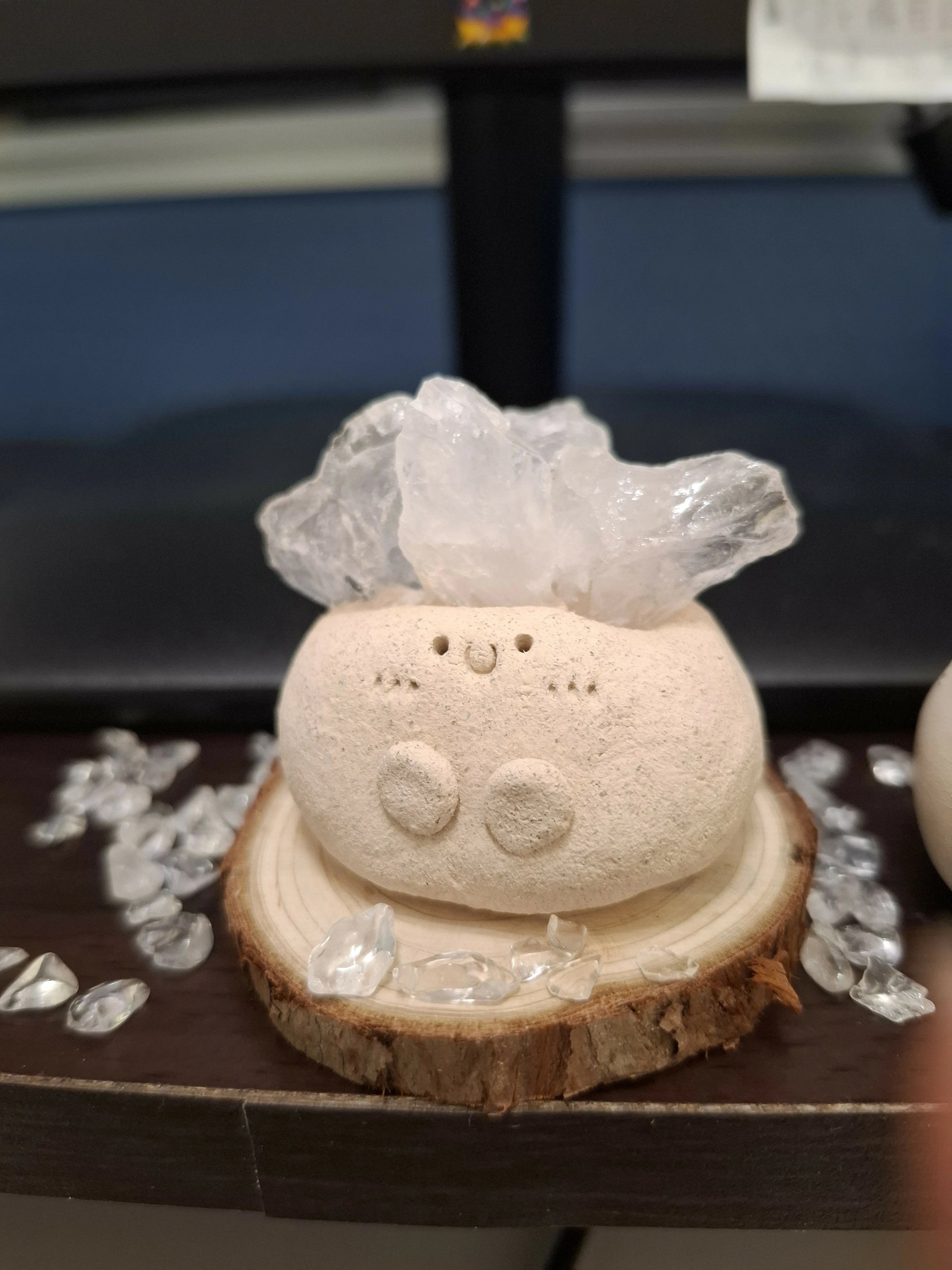 Kalyana Aura Handmade Miniature Crystal Ornament Healing Ornament Scented Crystal Gift